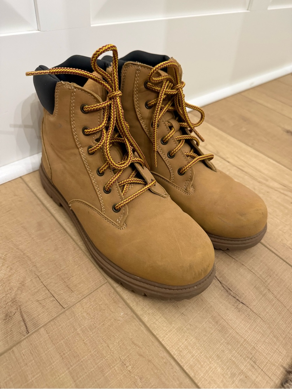 Wonder Nation Tucker Boots Big Boy Size 6